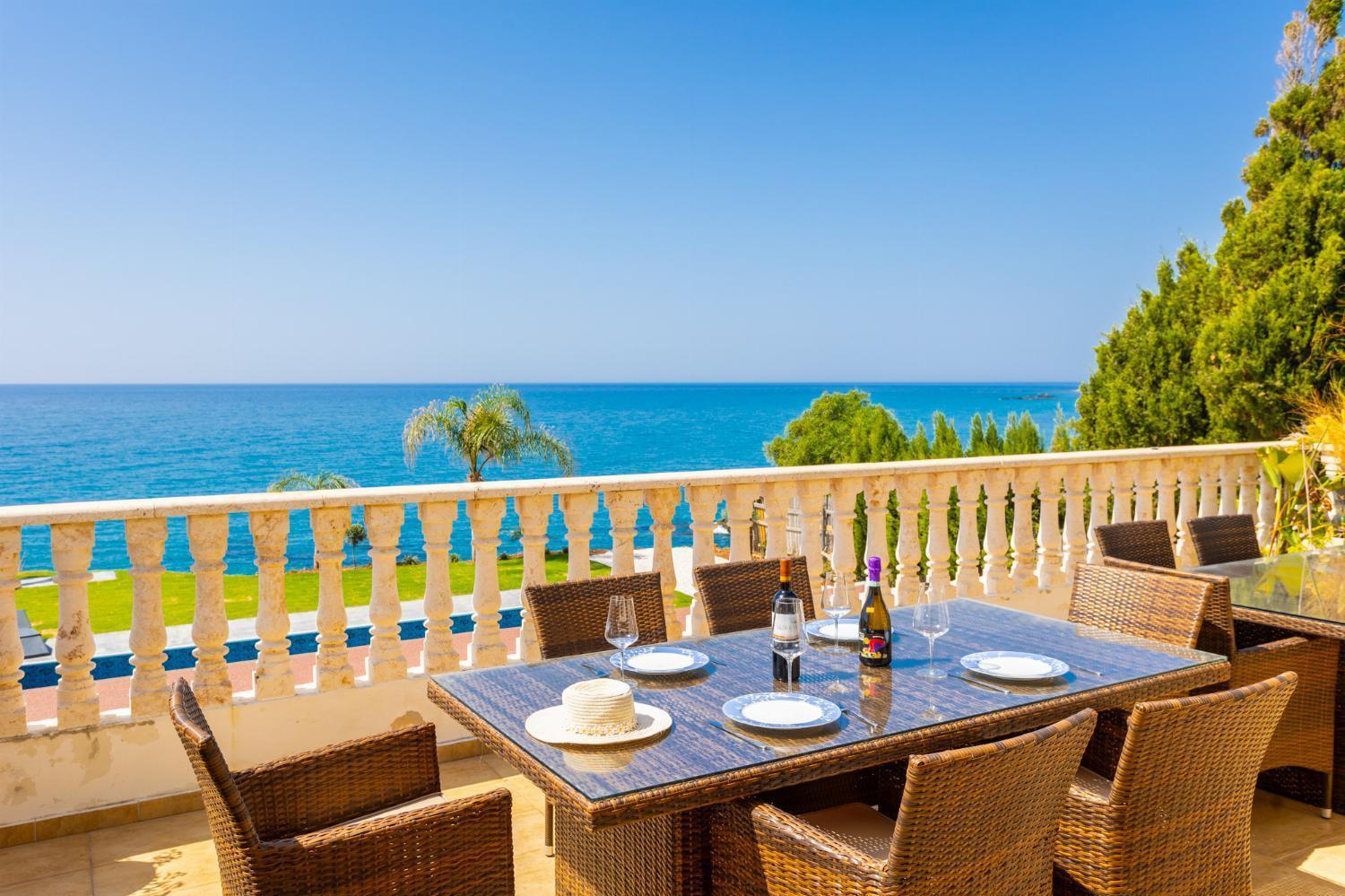 Villa Beach Heaven Pomos Eksteriør bilde