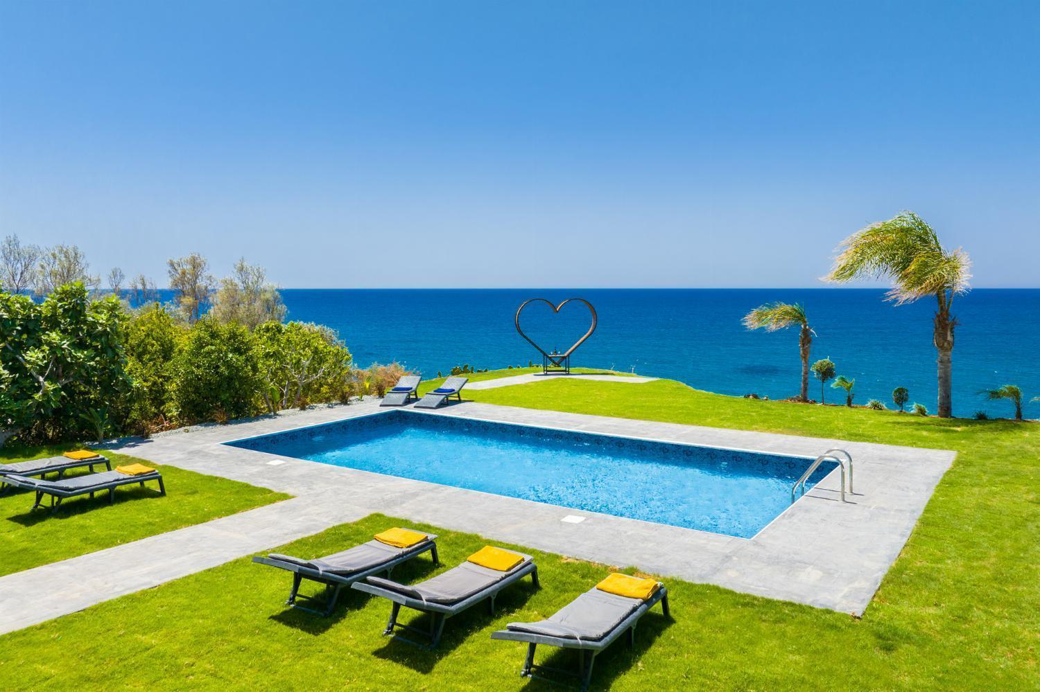 Villa Beach Heaven Pomos Eksteriør bilde